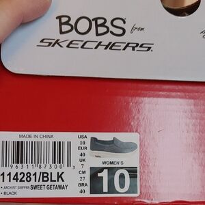 Skechers BOBS Women's Black Arch Fit Skipper Shoes